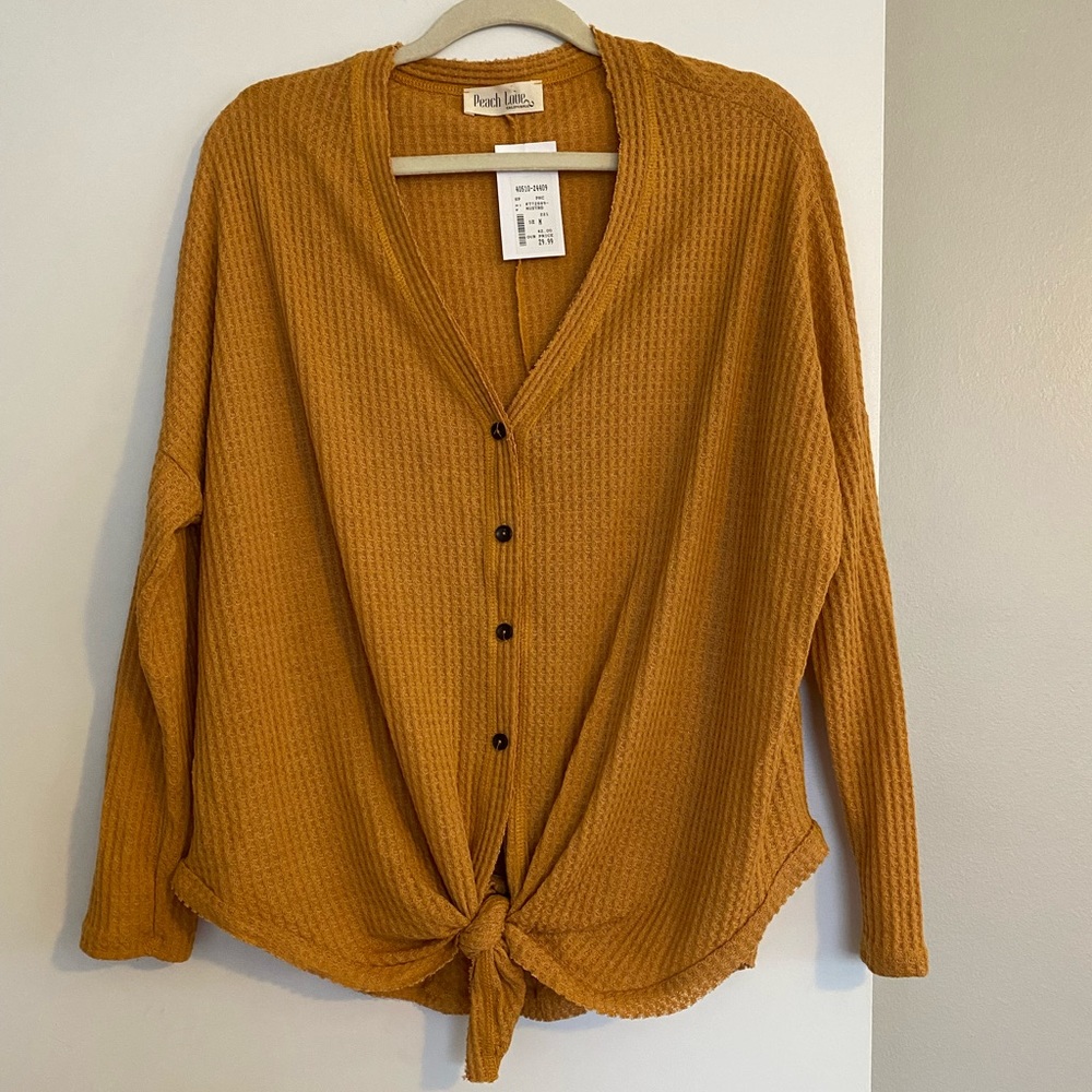 NWT V-Neck Button Down Waffle Top w/ Tie